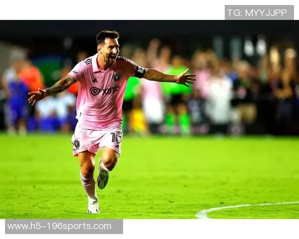 奥兰多城与亚特兰大激战正酣谁能在这场对决中笑到最后